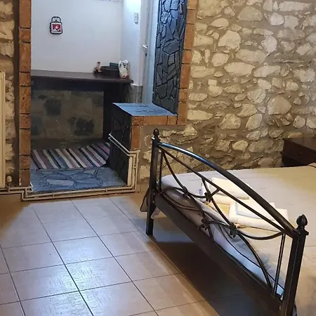 Spitiko Daire Káto Loutrákion Dış mekan fotoğraf