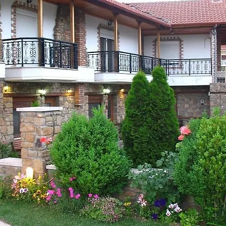 Spitiko Daire Káto Loutrákion Dış mekan fotoğraf