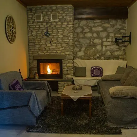 Spitiko Daire Káto Loutrákion Dış mekan fotoğraf
